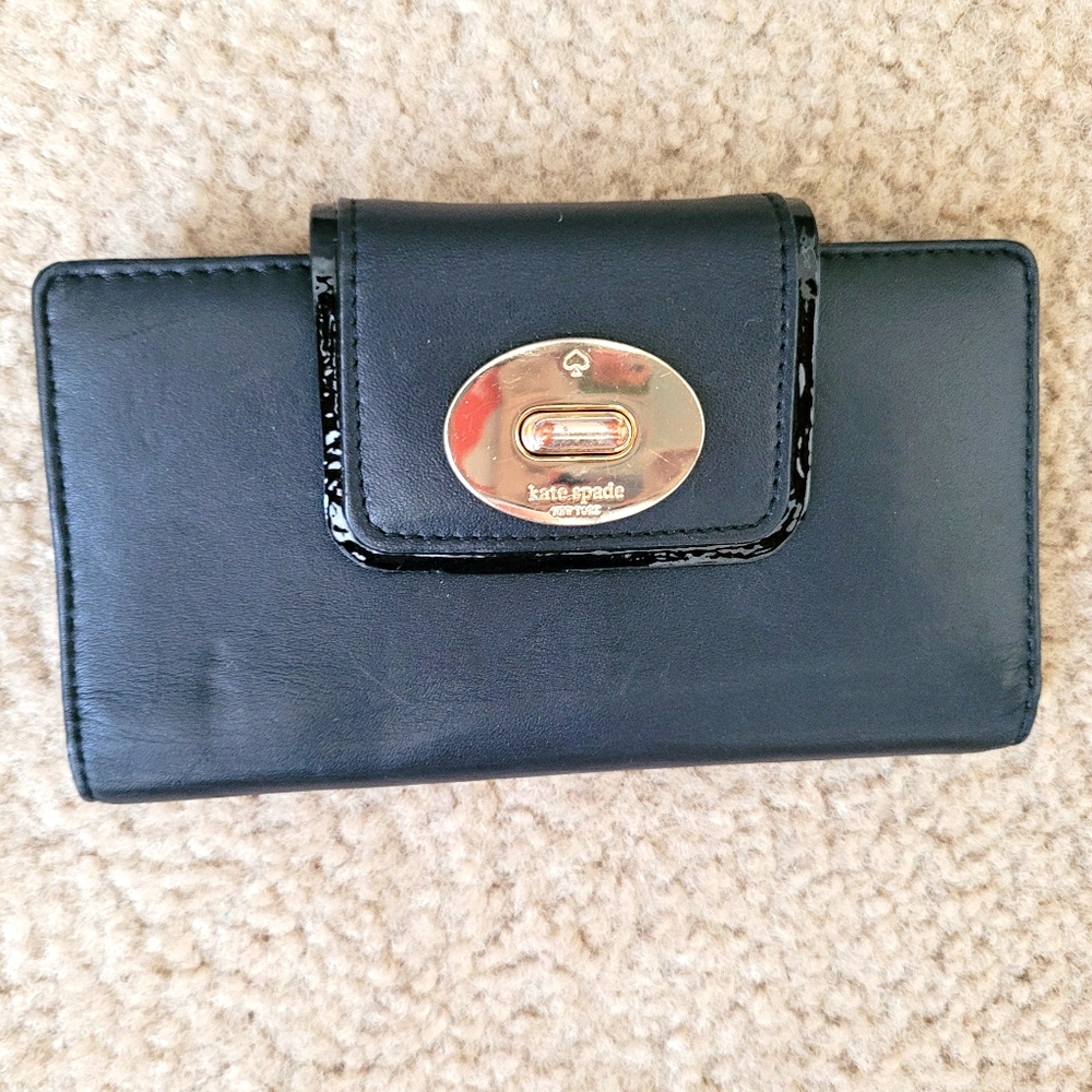 Kate Spade ♠️  Wallet